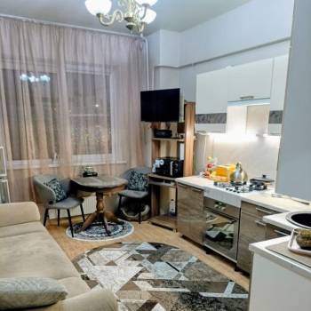 Продается 1-комнатная квартира, 42,8 м²