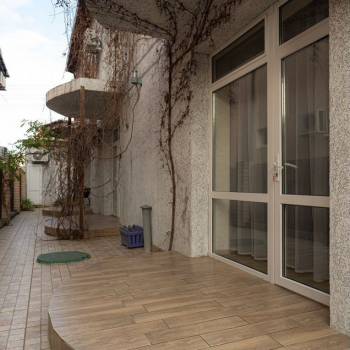 Продается Нежилое помещение, 700 м²