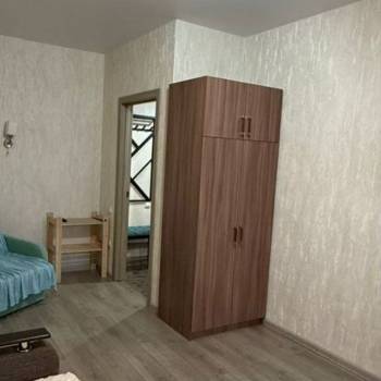 Продается 1-комнатная квартира, 29,6 м²