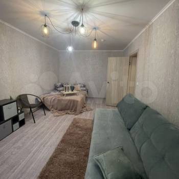 Сдается 1-комнатная квартира, 42 м²