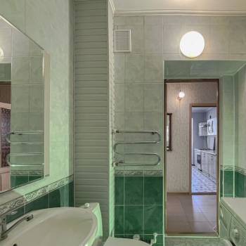 Продается 1-комнатная квартира, 46 м²