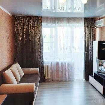 Сдается 1-комнатная квартира, 38 м²