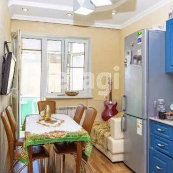 Продается 3-х комнатная квартира, 90 м²