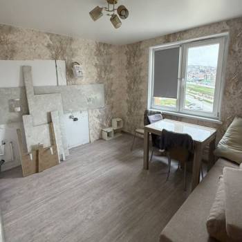 Продается 1-комнатная квартира, 38 м²