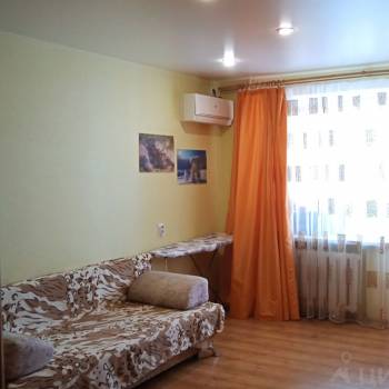 Продается 1-комнатная квартира, 35 м²