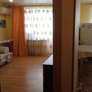 Продается 1-комнатная квартира, 35 м²