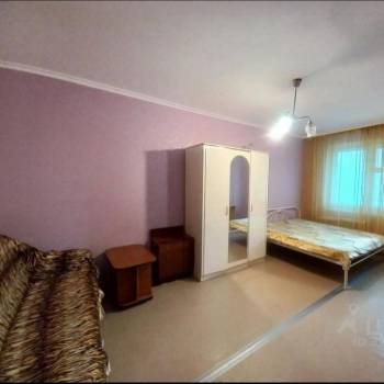 Продается 1-комнатная квартира, 41 м²
