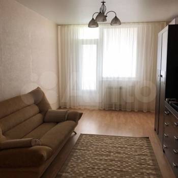 Сдается 2-х комнатная квартира, 65 м²