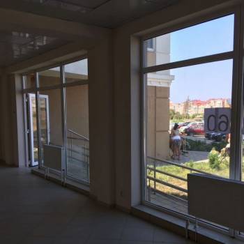 Сдается Нежилое помещение, 90 м²