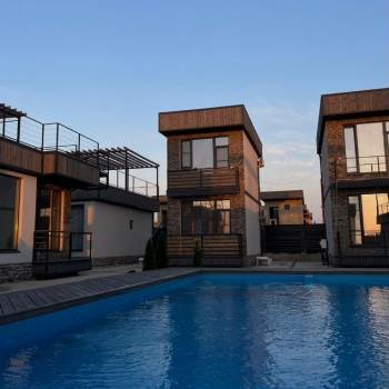 Продается 1-комнатная квартира, 52 м²