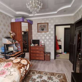 Продается 1-комнатная квартира, 35 м²