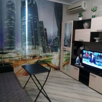 Сдается 1-комнатная квартира, 38 м²