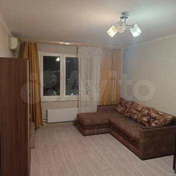 Сдается 1-комнатная квартира, 41 м²