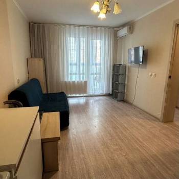 Сдается 1-комнатная квартира, 38 м²