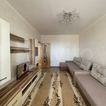 Продается 1-комнатная квартира, 37,2 м²