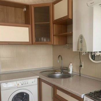 Продается 1-комнатная квартира, 35 м²