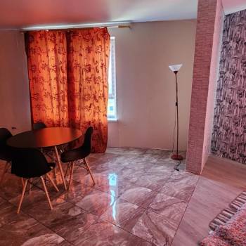 Сдается 1-комнатная квартира, 73 м²