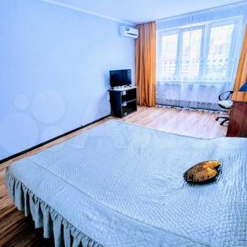 Сдается 1-комнатная квартира, 42 м²