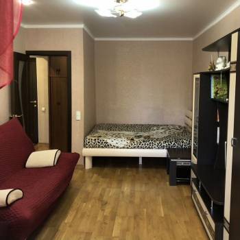 Сдается 1-комнатная квартира, 38 м²