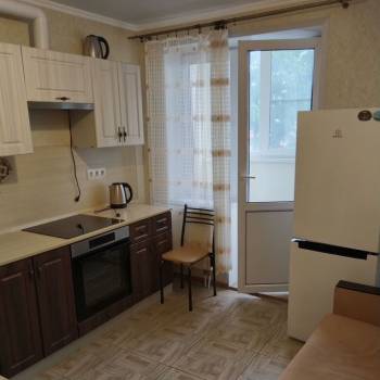 Сдается 1-комнатная квартира, 42 м²