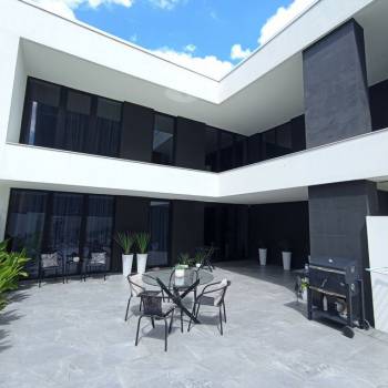 Продается Нежилое помещение, 490 м²