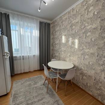 Продается 1-комнатная квартира, 36 м²