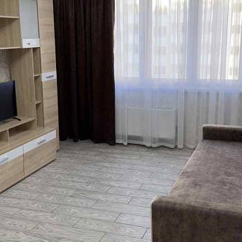 Сдается 1-комнатная квартира, 42 м²