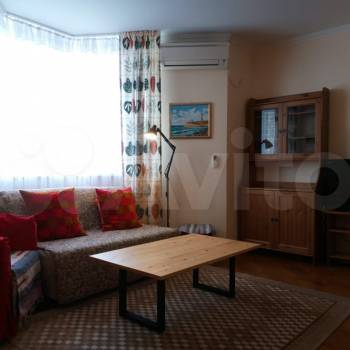 Сдается 1-комнатная квартира, 50 м²