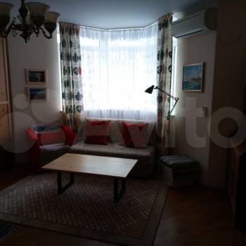 Сдается 1-комнатная квартира, 50 м²