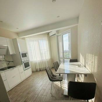 Сдается 1-комнатная квартира, 41 м²