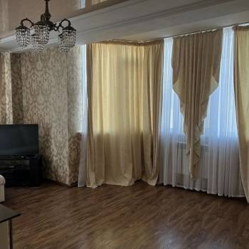 Продается 2-х комнатная квартира, 60 м²