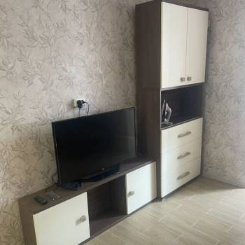 Продается 1-комнатная квартира, 46 м²