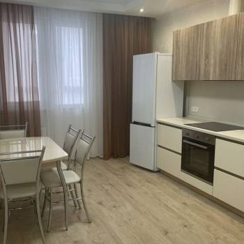 Сдается 1-комнатная квартира, 45 м²