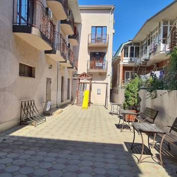 Сдается 1-комнатная квартира, 43 м²