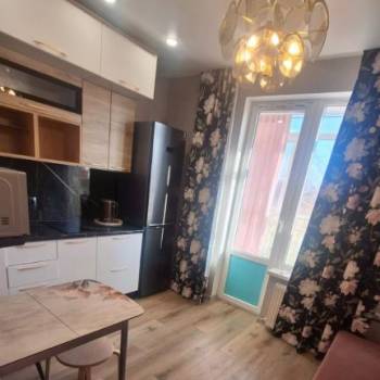 Сдается 1-комнатная квартира, 37 м²