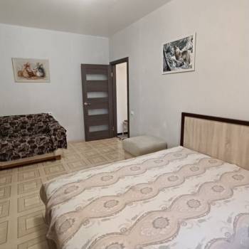 Продается 1-комнатная квартира, 38 м²