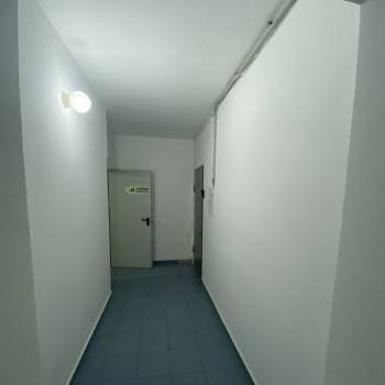 Сдается Нежилое помещение, 81,1 м²