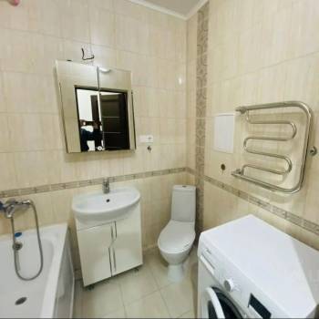 Сдается 1-комнатная квартира, 37 м²