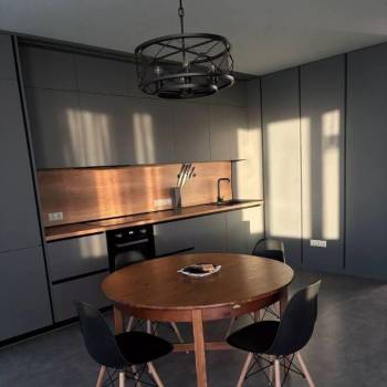 Сдается Многокомнатная квартира, 240 м²