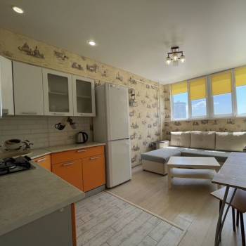 Продается 1-комнатная квартира, 44 м²