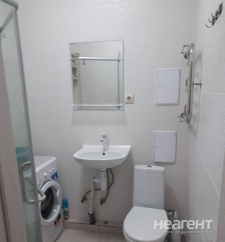 Продаю студию, ЖК Раз / Два / Три, Анапское шоссе