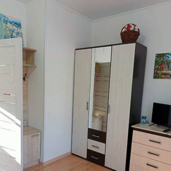 Продается 1-комнатная квартира, 28 м²