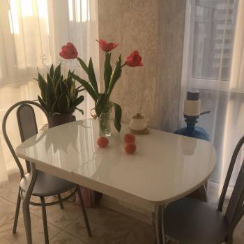 Продается 1-комнатная квартира, 42 м²