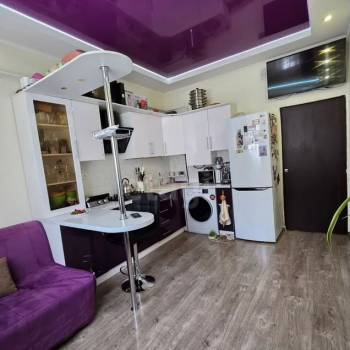 Продается 1-комнатная квартира, 40 м²