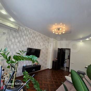 Продается 1-комнатная квартира, 40 м²