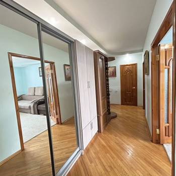 Продается 2-х комнатная квартира, 64 м²