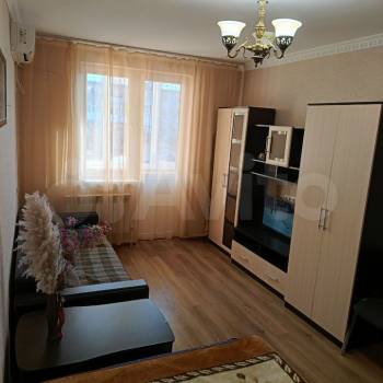 Сдается 1-комнатная квартира, 40 м²
