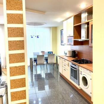 Продается 3-х комнатная квартира, 96 м²