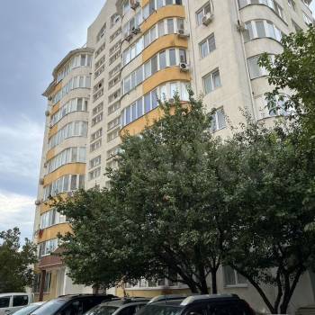 Продается 1-комнатная квартира, 46 м²