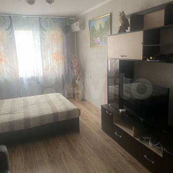 Сдается 1-комнатная квартира, 38 м²